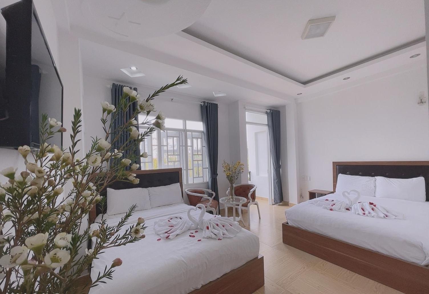 Phuong Vy Hotel Da Lat Exterior photo