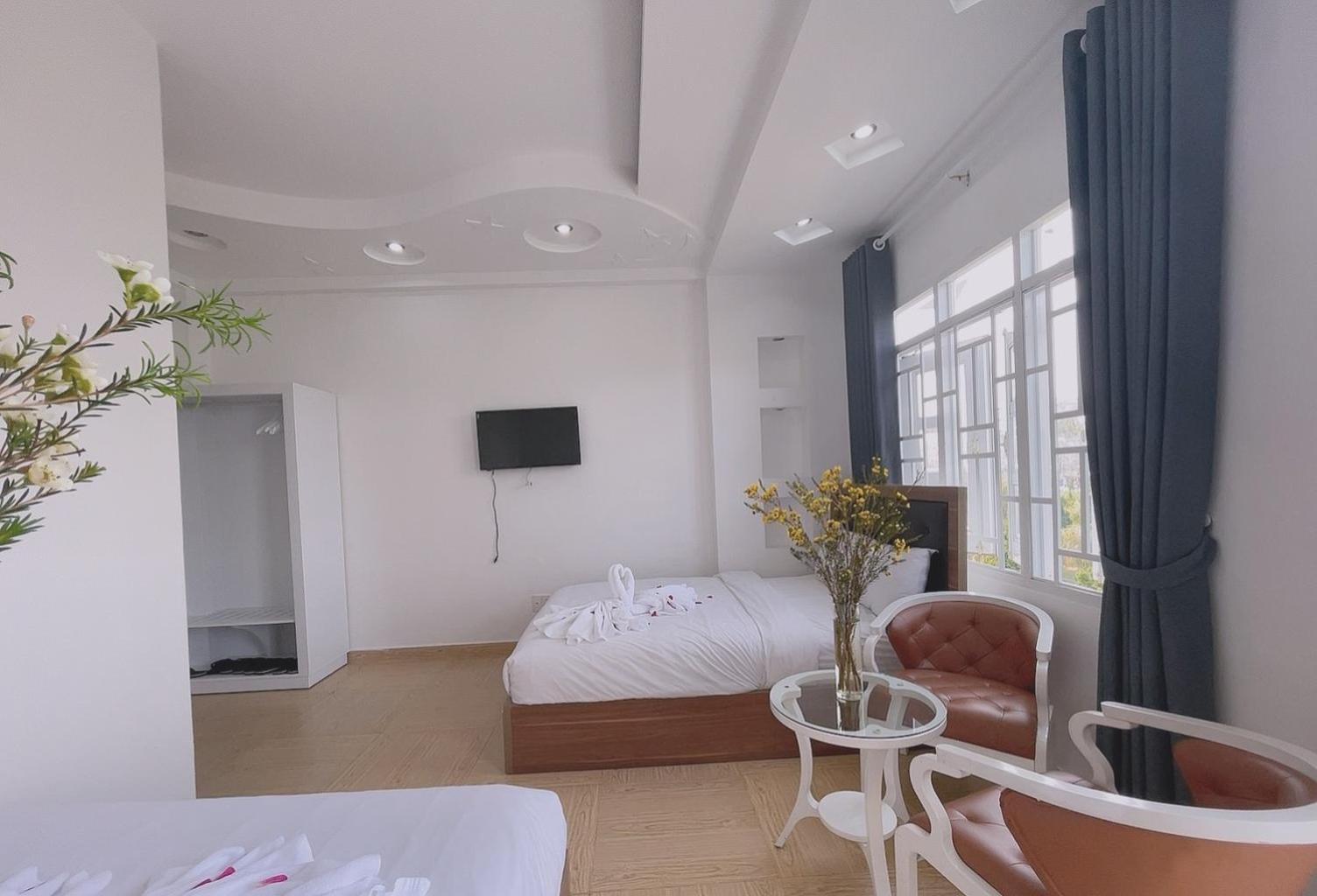 Phuong Vy Hotel Da Lat Exterior photo